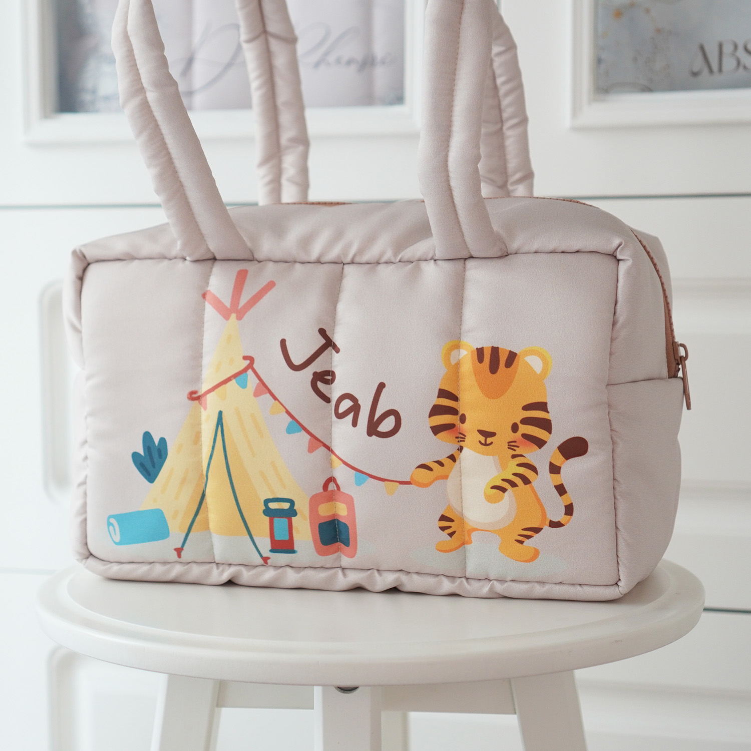 Fluffy Bowling Bag กระเป๋านุ่มนิ่ม ทรง Bowling สั่งทำใส่ข้อความ ลาย Tiger - Beige