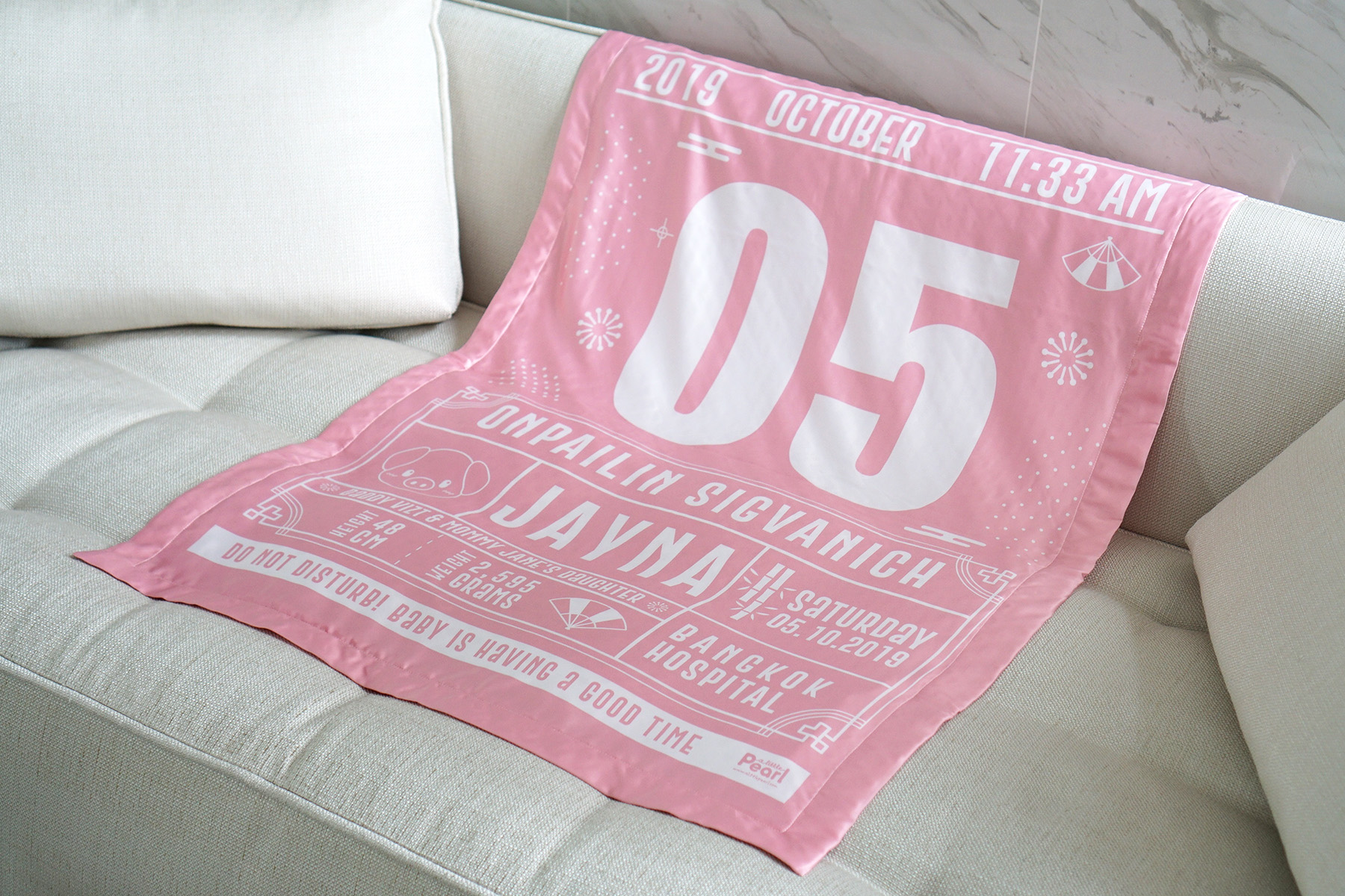 ผ้าห่มสั่งทำใส่ประวัติแรกเกิด ลาย Chinese Calendar - Pink
