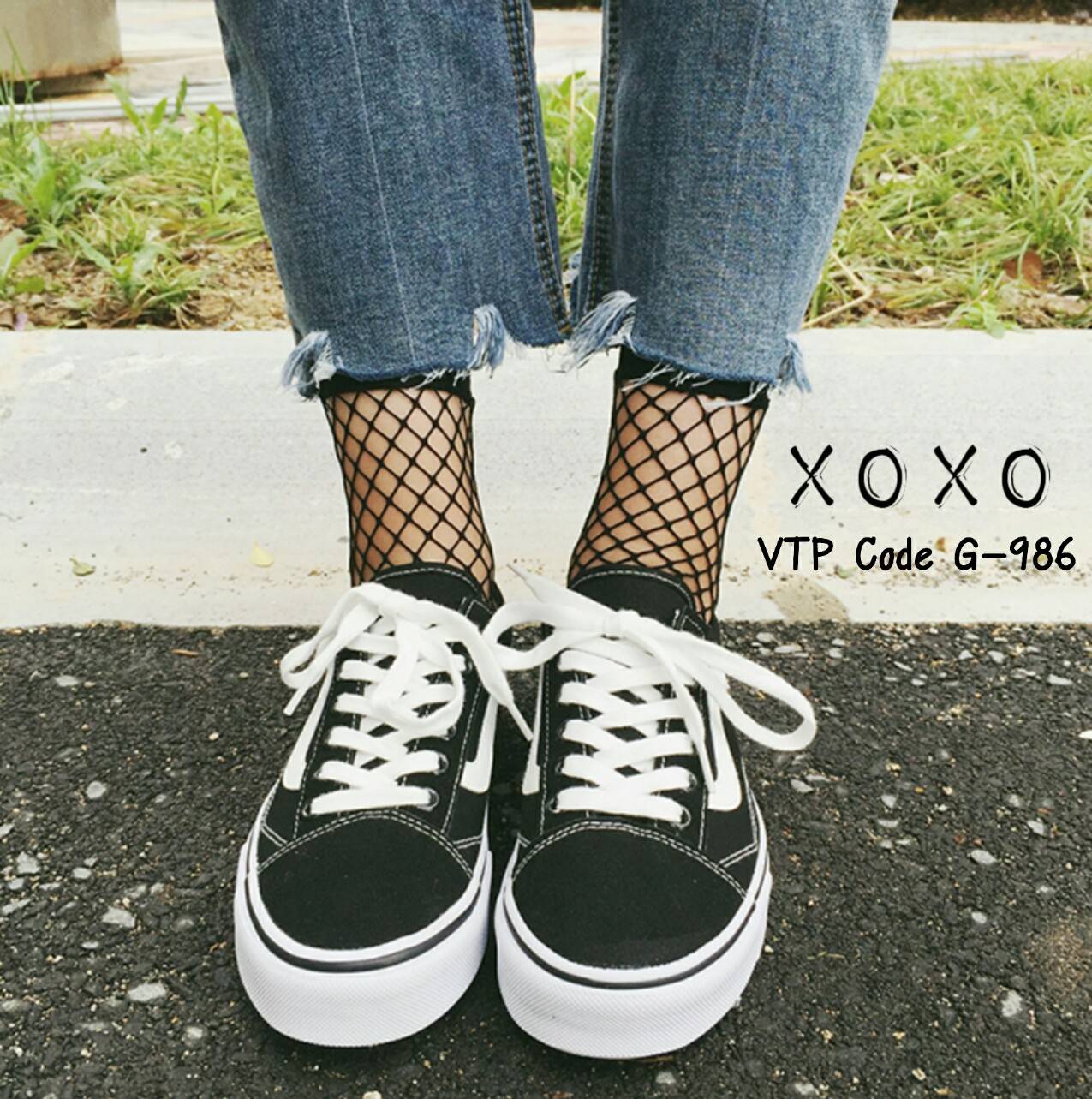 ถุงเท้าตาข่าย