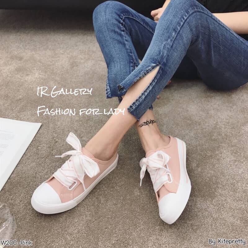 รองเท้าผ้าใบเปิดส้นแต่งสีทูโทน (สีดำ)