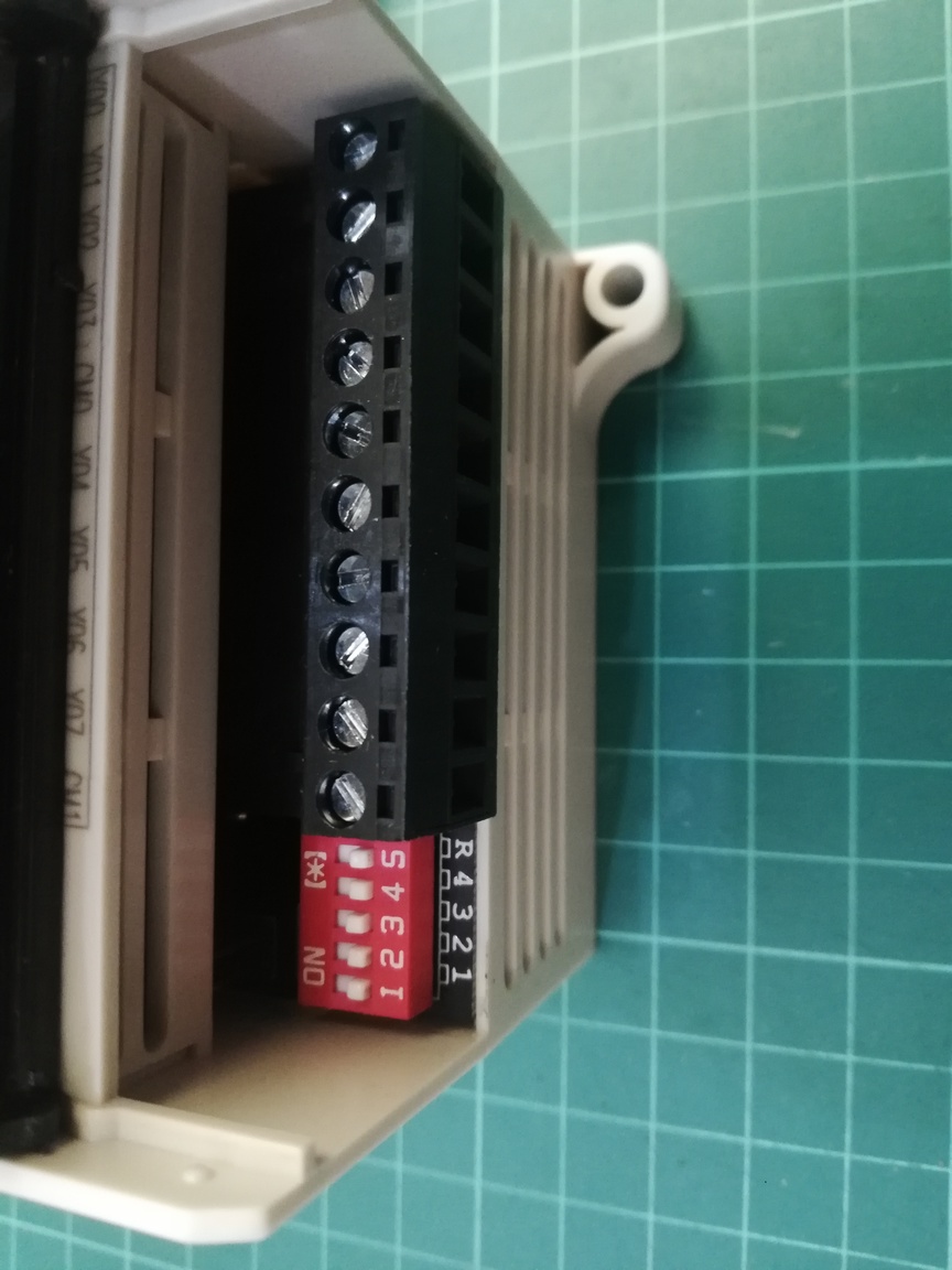 FX3U-8X8Y-MR ( Expansion I/O )