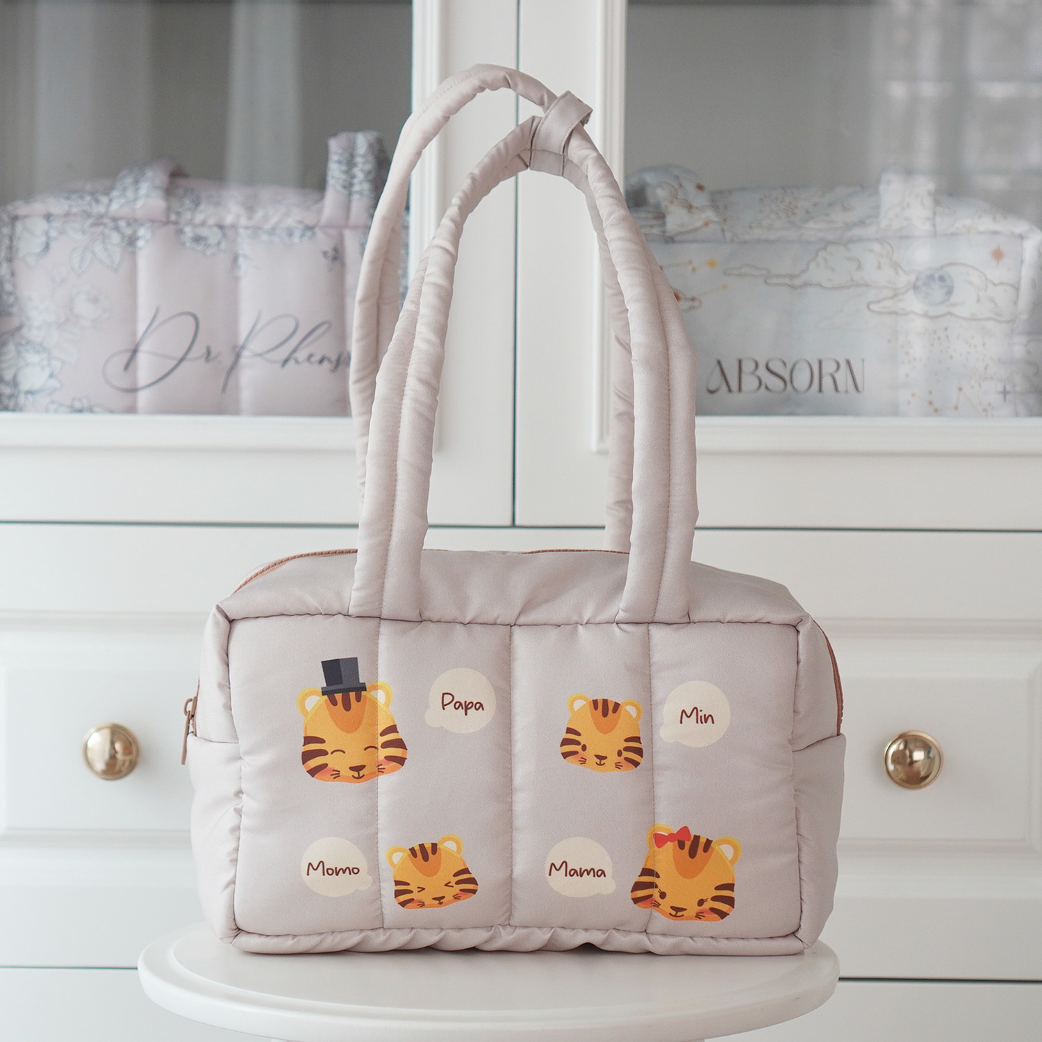 Fluffy Bowling Bag กระเป๋านุ่มนิ่ม ทรง Bowling สั่งทำใส่ข้อความ ลาย Tiger - Beige