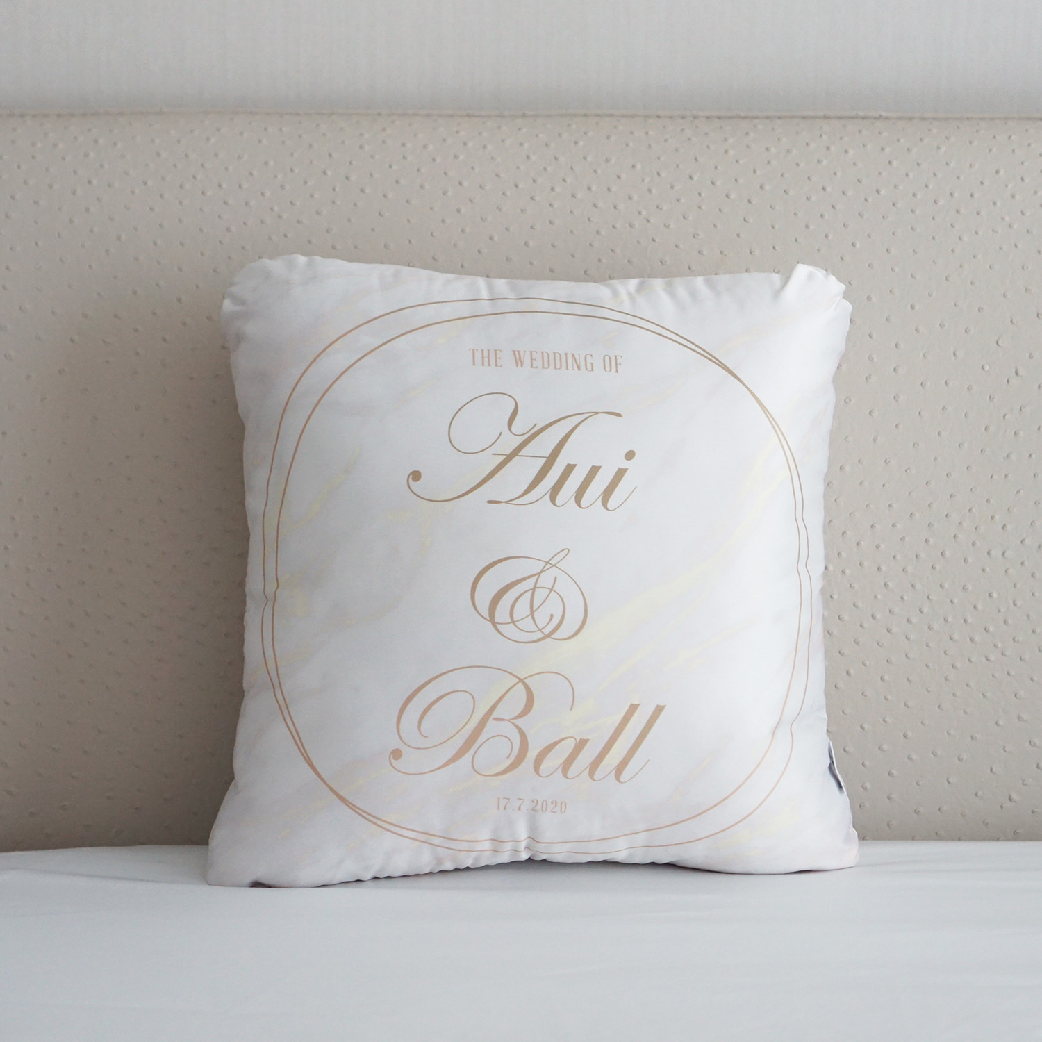 หมอนอิงสั่งทำใส่ชื่อ ลาย Gold Marble - Calligraphy