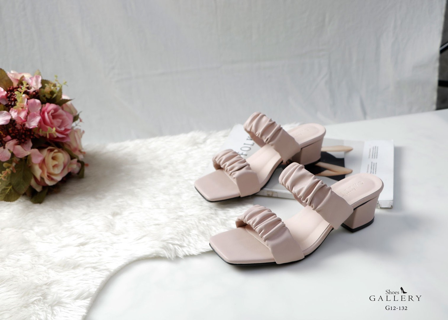 รองเท้าส้นเตี้ยสองตอน (สีฟ้า)