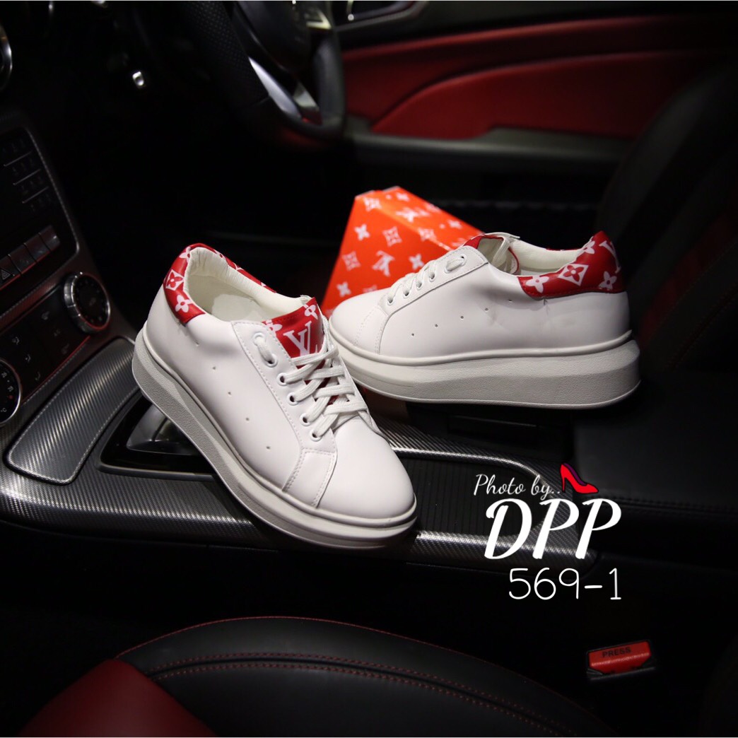 รองเท้าผ้าใบ Louis vuitton x supreme sneakers (สีแดง)