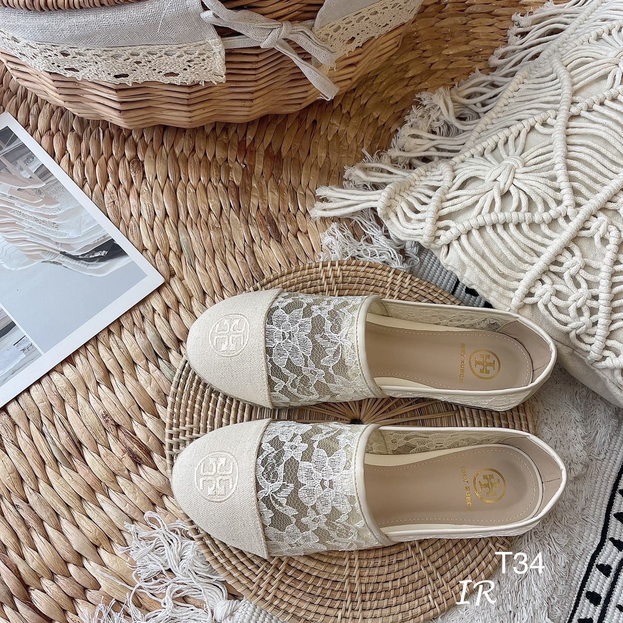 รองเท้าลูกไม้ Style Tory Burch