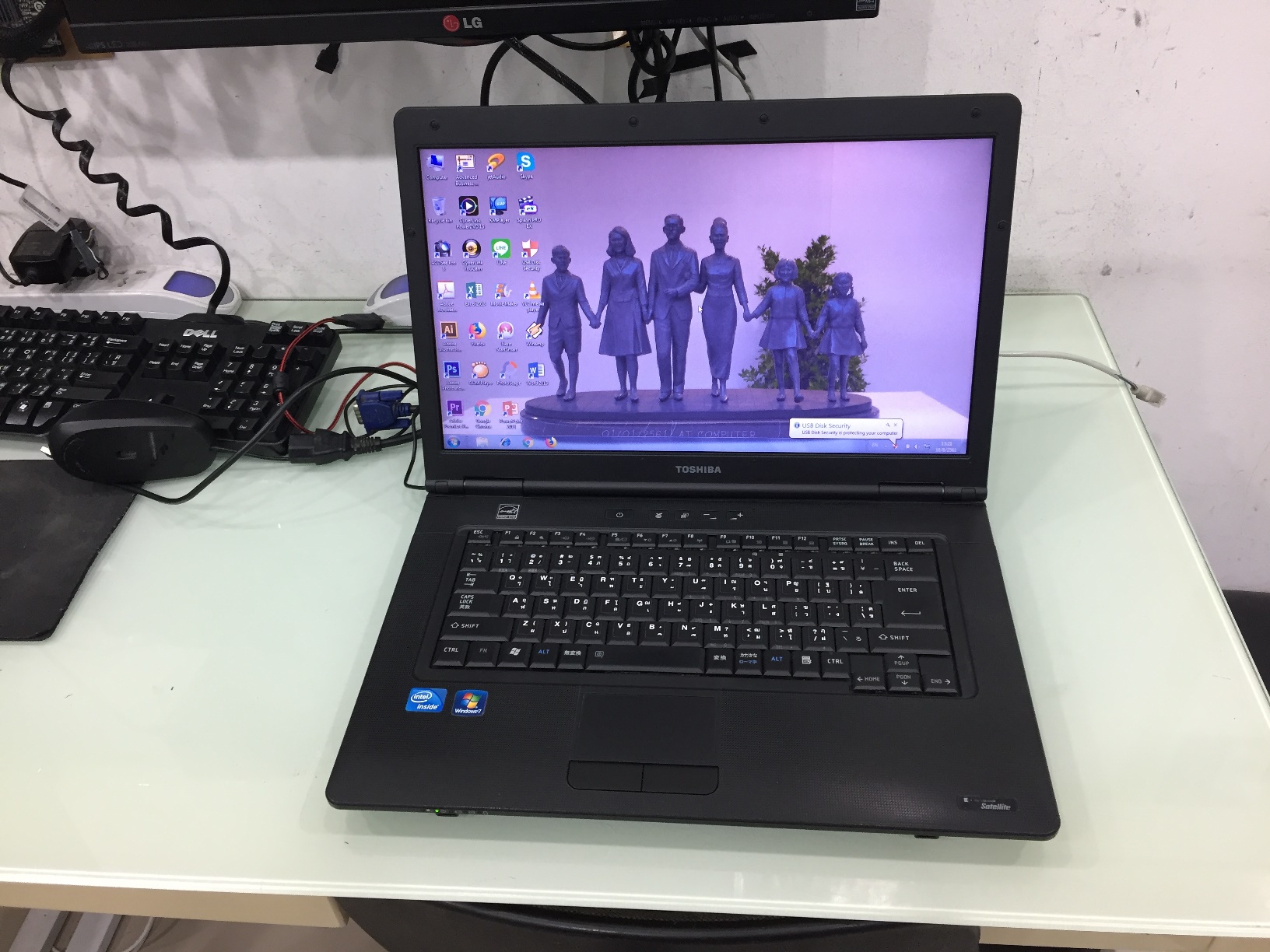 TOSHIBA Dynabook Satellite B450/C