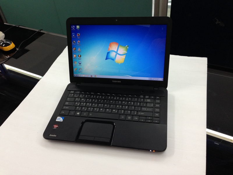 TOSHIBA Satellite C800-1030X