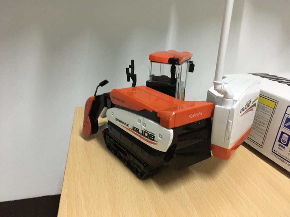 รถเกี่ยวข้าว Kubota 1/24