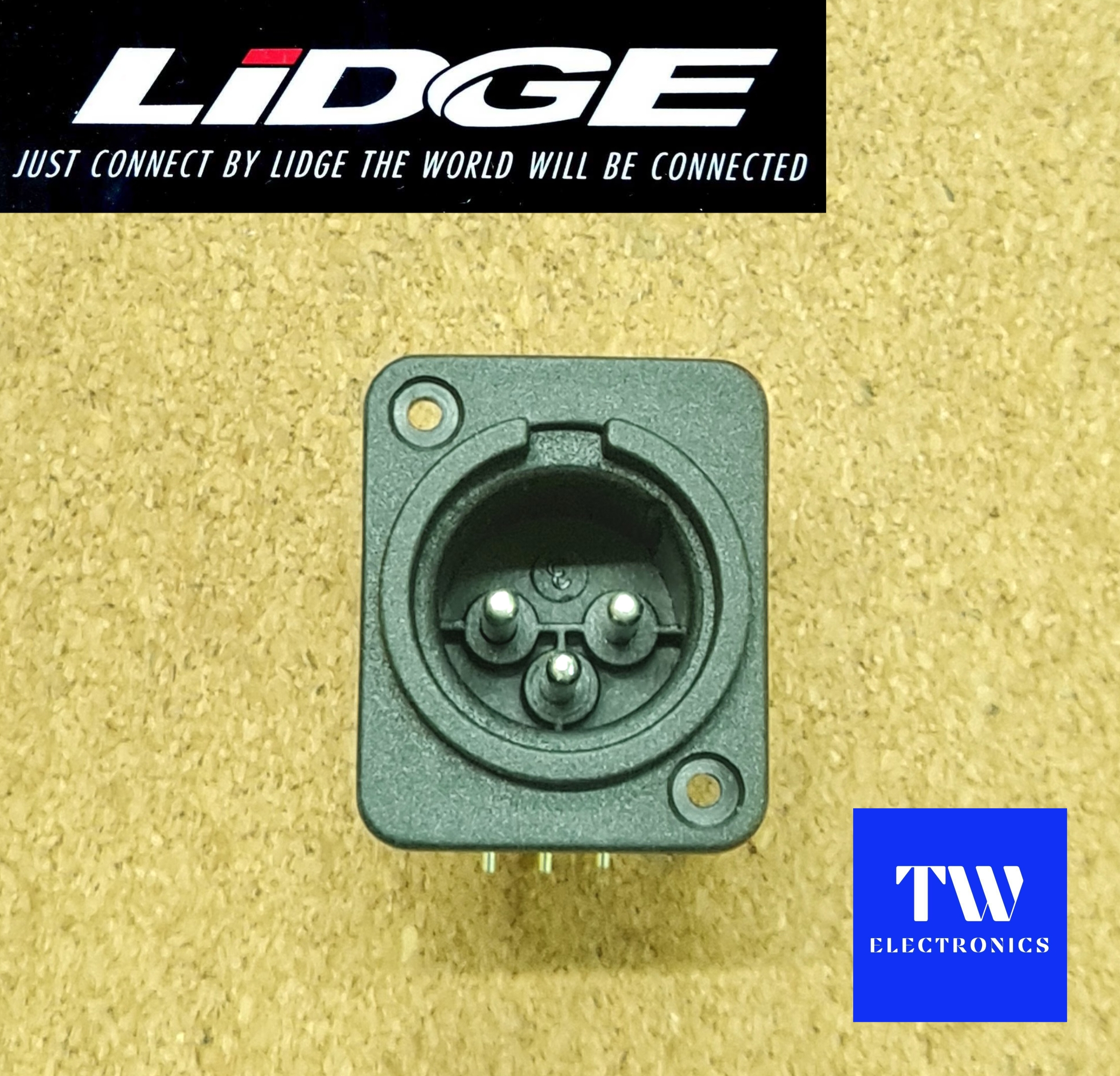 XLR 3P ตัวผู้ ติดแท่น ขางอ LIDGE / YM-054