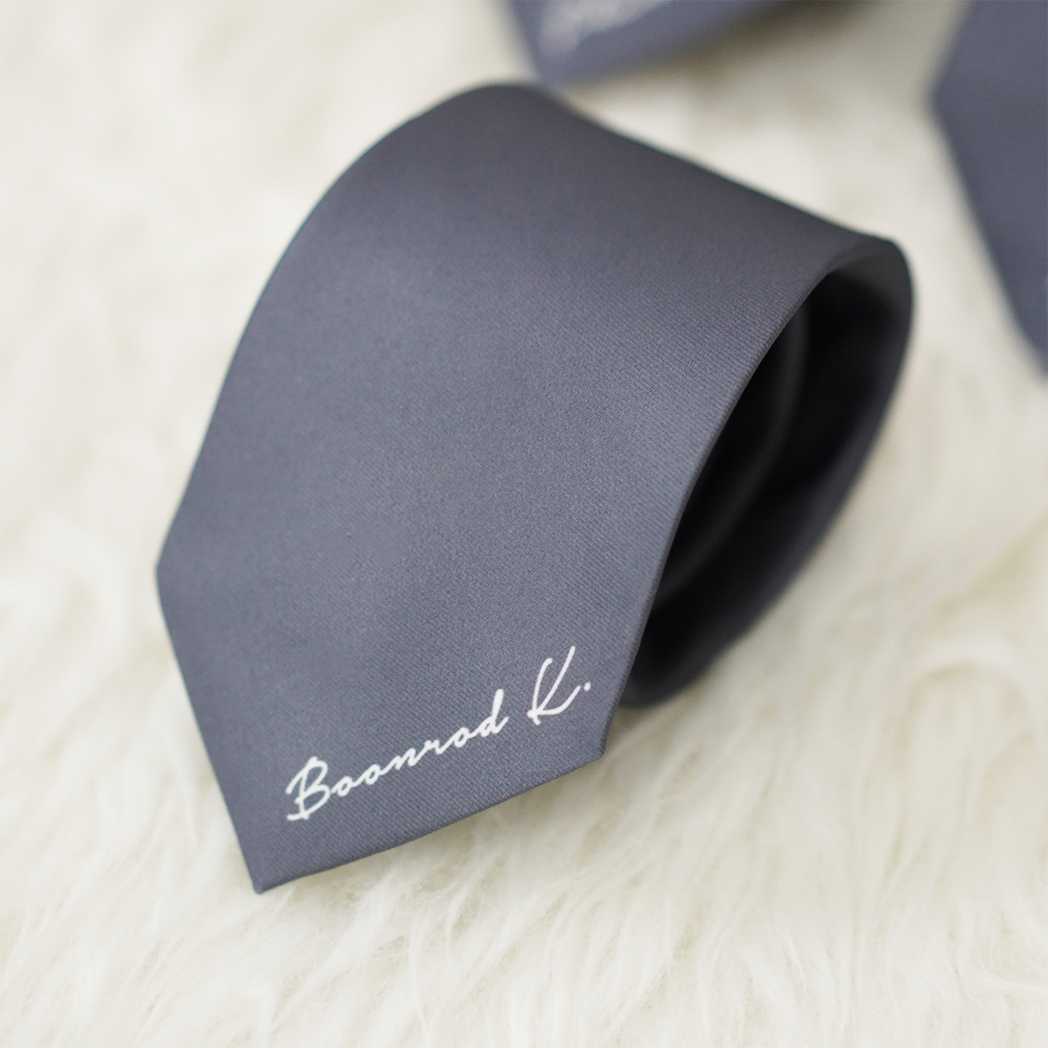 เนคไท สั่งทำใส่ชื่อ ขนาด 3" - Minimal - Dark Grey