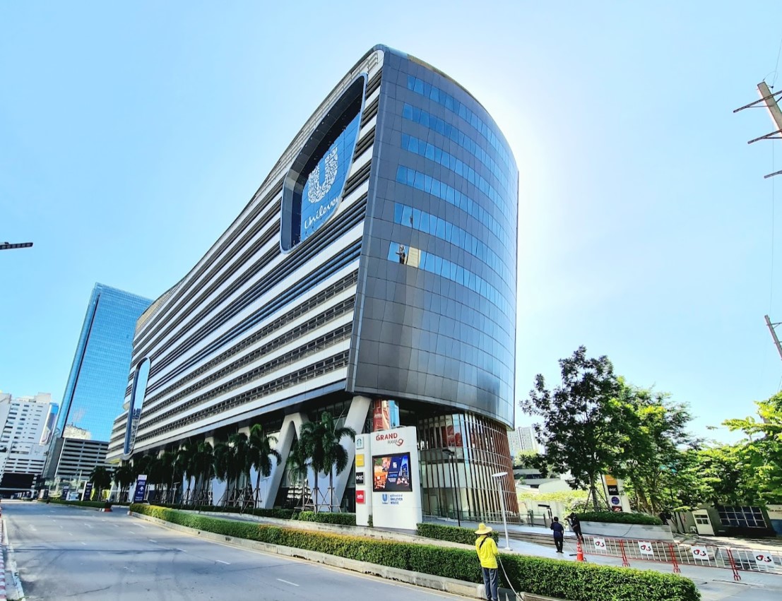 Unilever House 办公楼，靠近拉玛 9 地铁站和中央拉玛 9 百货商店的办公室出租。