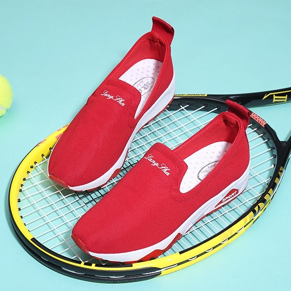 รองเท้าผ้าใบสวมสไตล์ Casual (สีแดง)