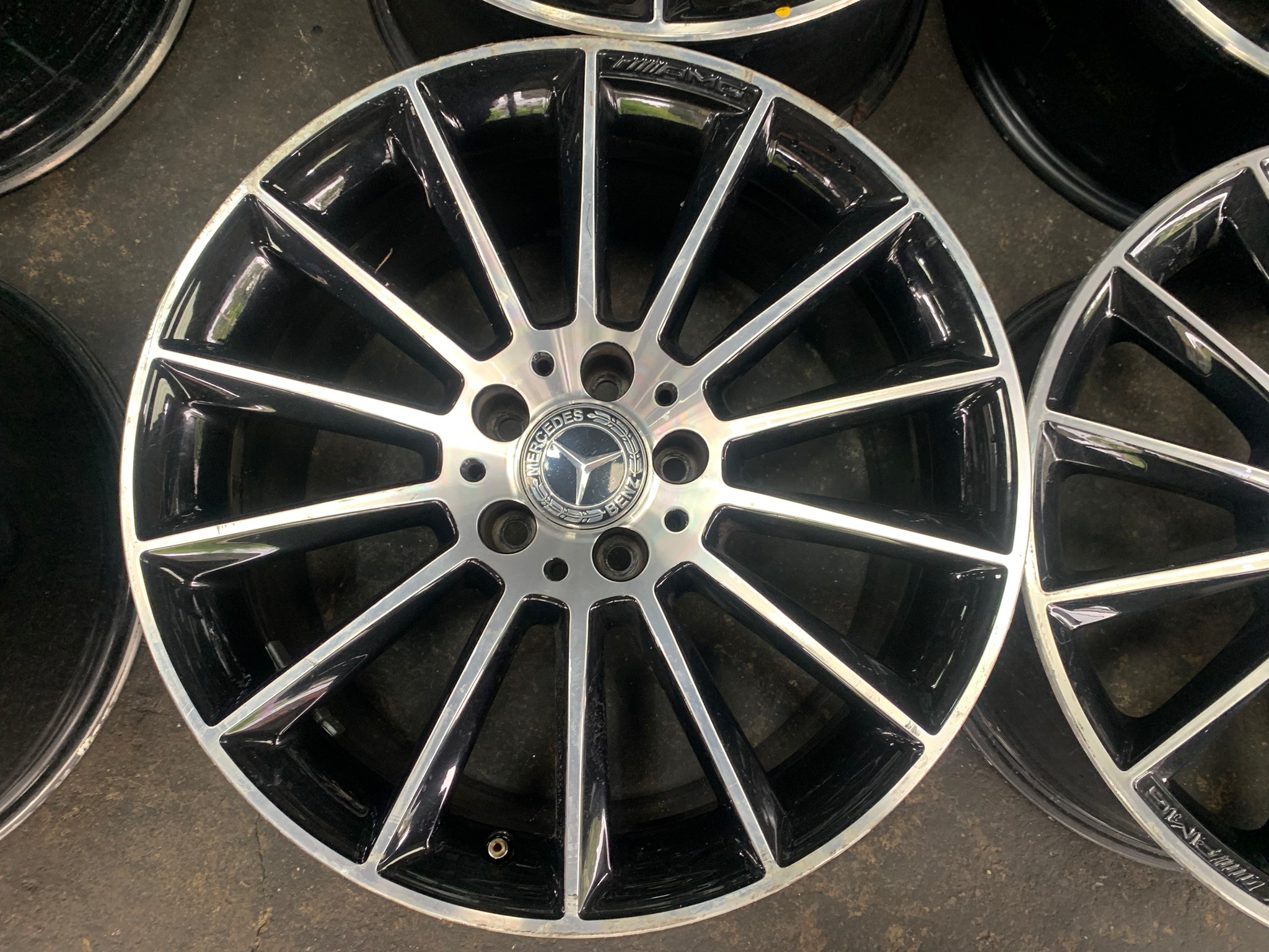 ล้อเบนซ์แท้ AMG Multi Spoke W172 18"