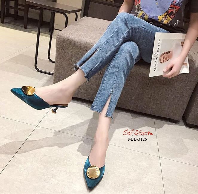 รองเท้าซาตินทรงเปิดส้น (สีดำ)