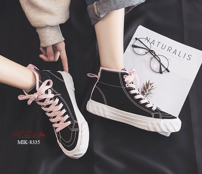 รองเท้าผ้าใบแฟชั่นหุ้มข้อเชือกทูโทน (สีเบจ)