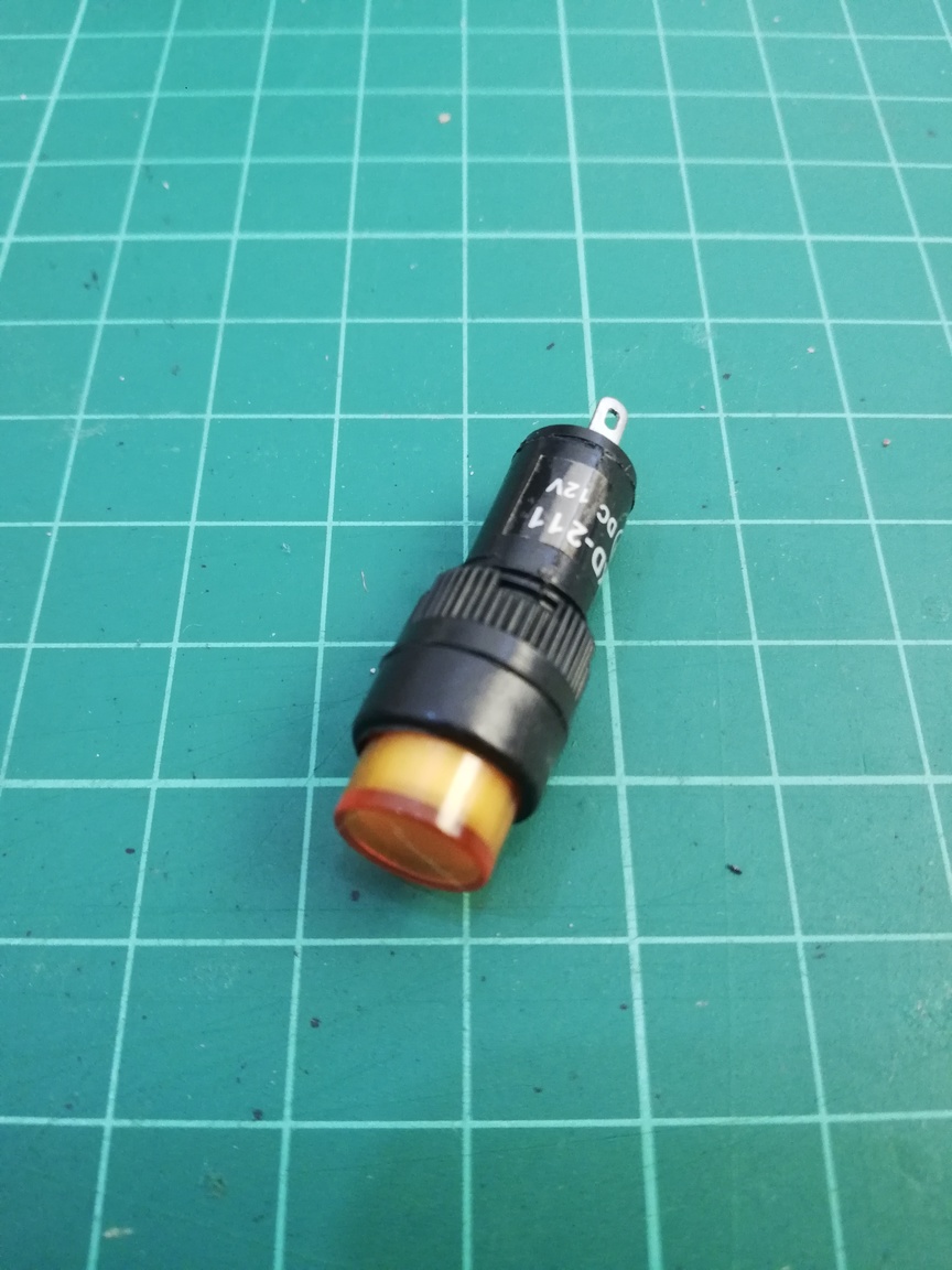 NXD-211 12VDC ( Lamp Yellow 10 mm. )