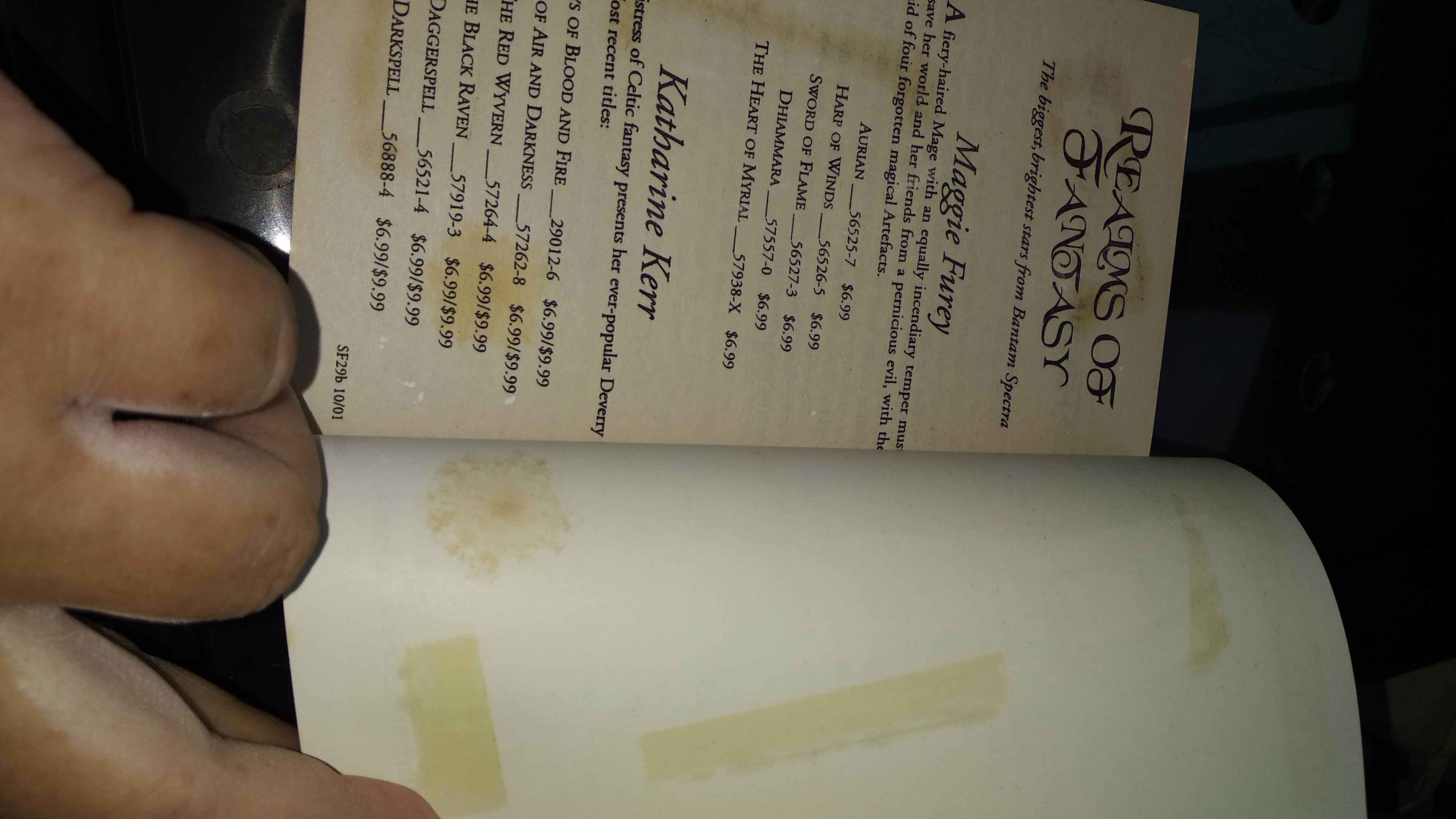 The Bone Doll's Twin, Hidden Warrior, The Oracle's Queen (Tamír Triad v1-3) by Lynn Flewelling