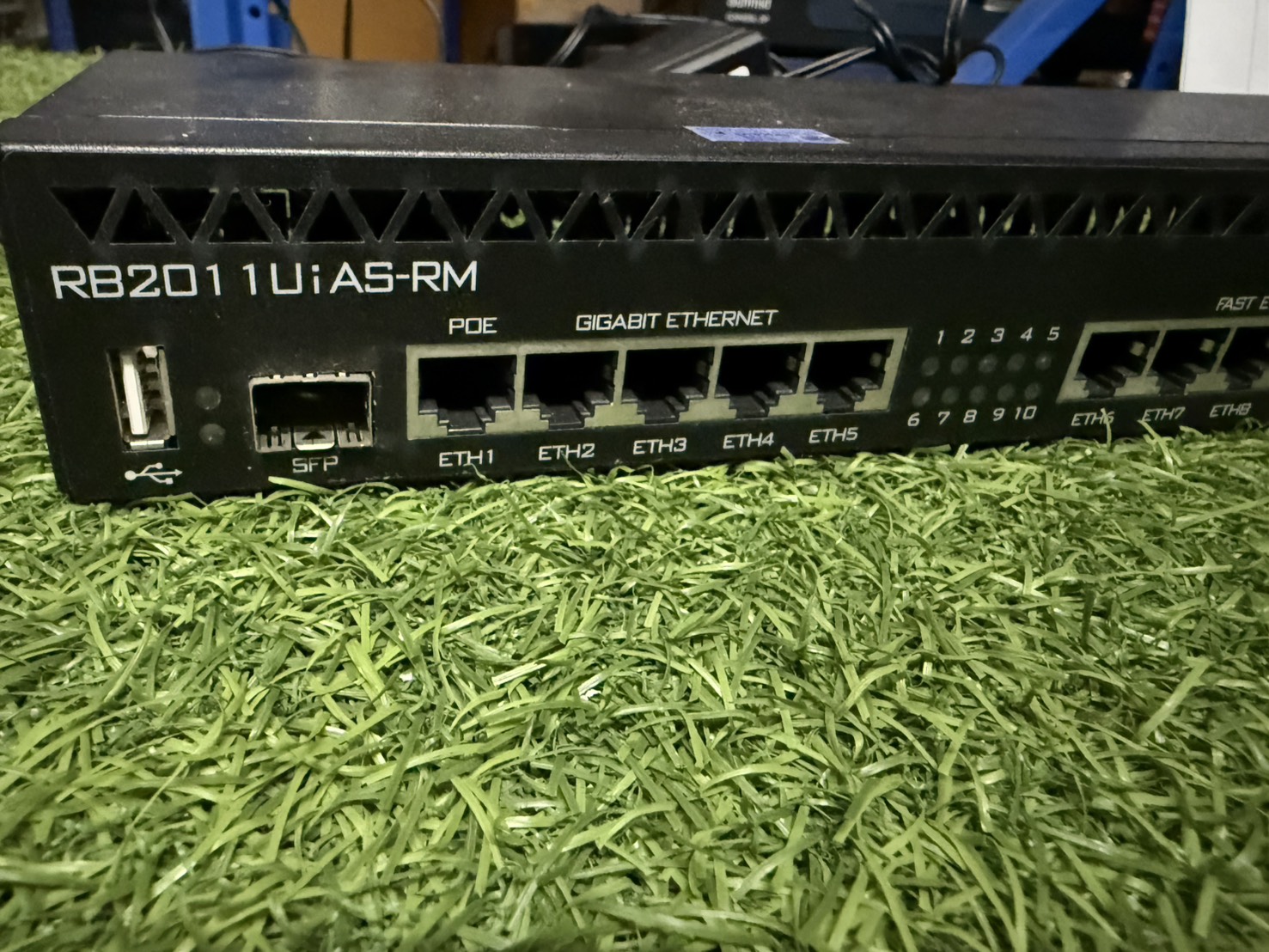 อุปกรณ์ Router MikroTik RB2011UiAS-RM