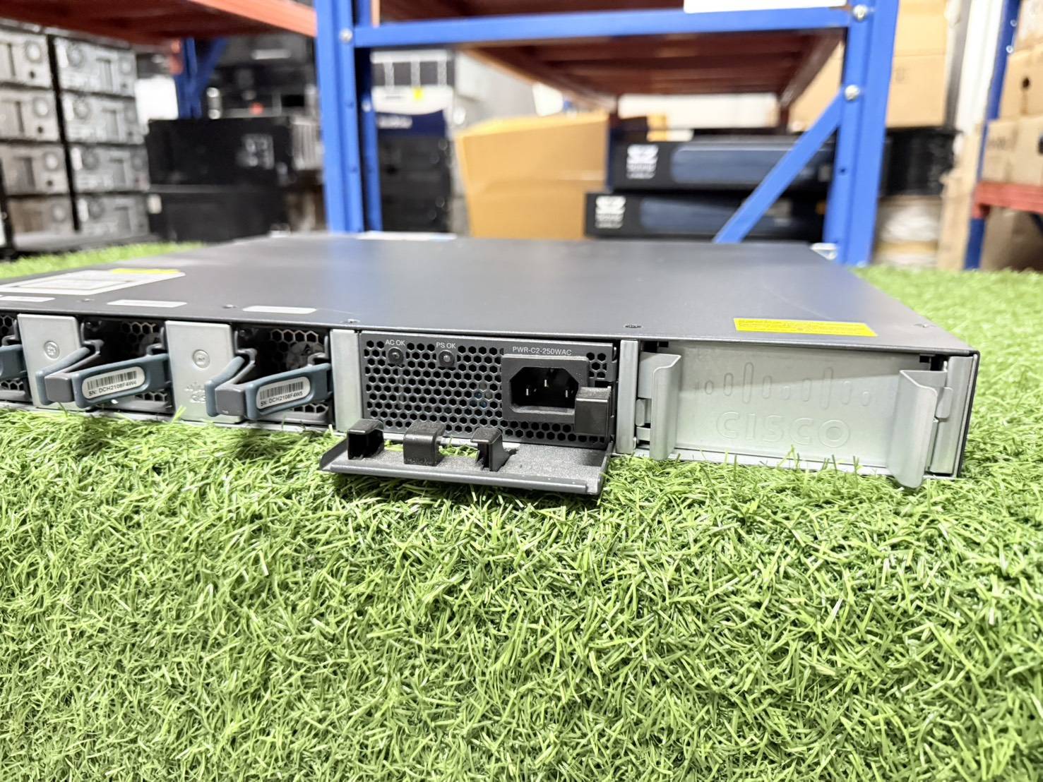 สวิตช์ Cisco 3650 48 2x10 48Port ( WS-C3650-48TD-E) Switch