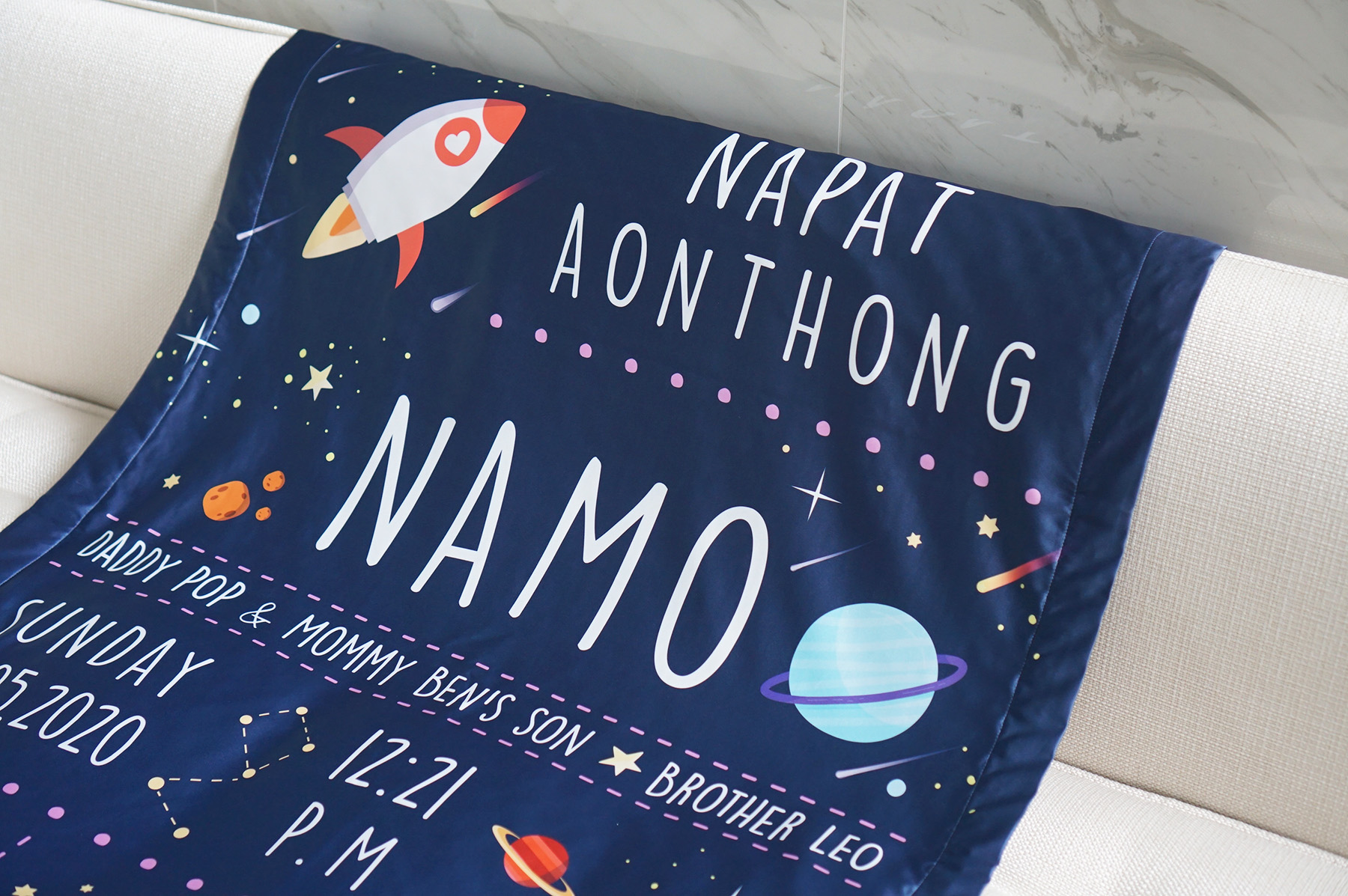ผ้าห่มเด็ก ใส่ประวัติแรกเกิด ลาย Space - Navy