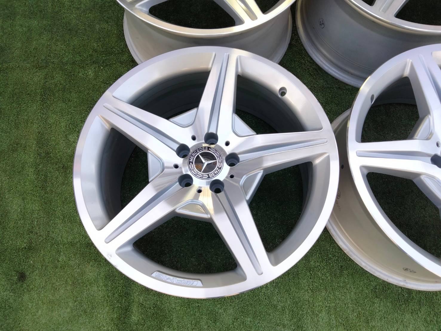 ล้อแท้ AMG 5 spoke. R230 19 นิ้ว