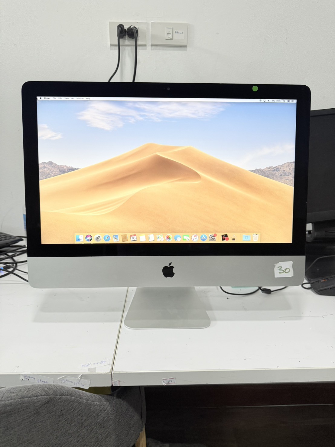 Apple iMac 2017 21.5" (i5-7360U/8GB/HDD 1TB/VGA lris Plus 640 1536MB) สภาพสวย จอดี ไม่ชมพู