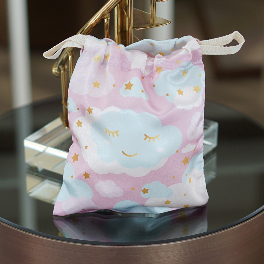 ผ้าคลุมให้นม สั่งทำใส่ชือ ลาย Moon - Pink