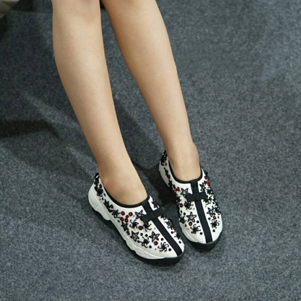 รองเท้า Dior Fusion Sneakers ลายปัดดาว