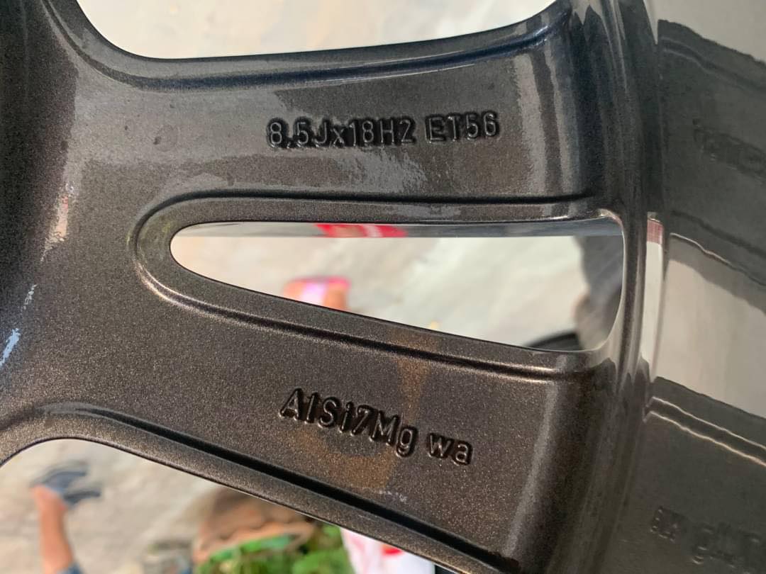 ล้อแท้ w205 ป้ายแดง ติดรถ ขอบ18