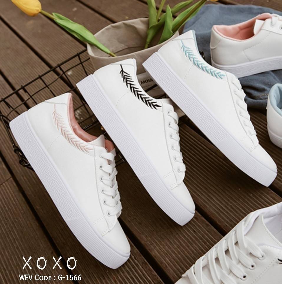 รองเท้าผ้าใบแต่งขอบสีพาสเทล (สีชมพู)