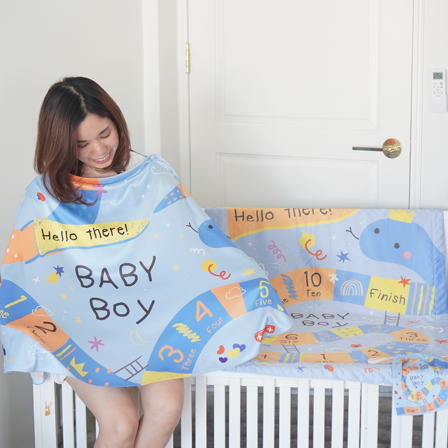 ชุดของขวัญเด็กแรกเกิด ผ้าคลุมให้นม + ผ้าห่มขนาด 75x100cm ลาย Snake and Ladders - Blue