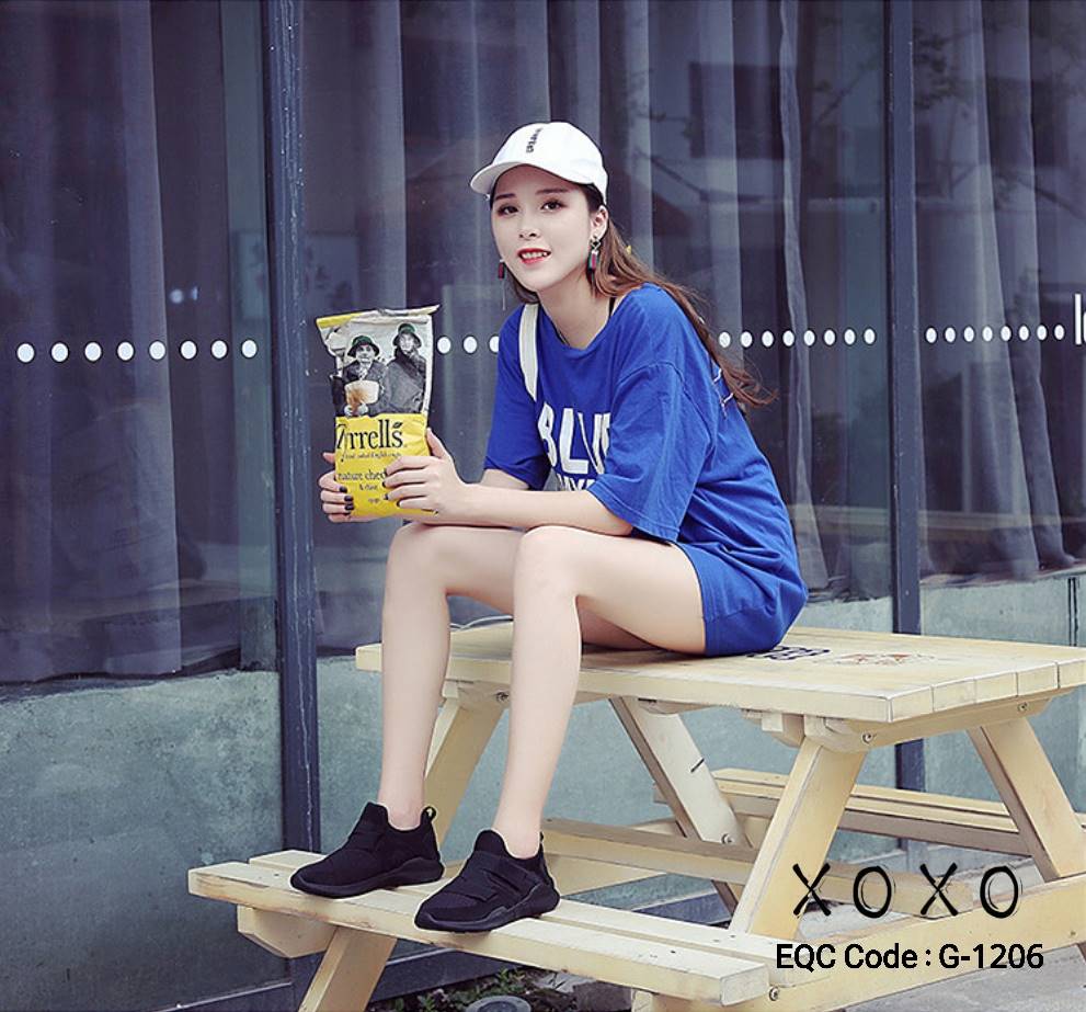 รองเท้าผ้าใบสวมทรงSportแต่งเมจิกเทป (สีขาว)