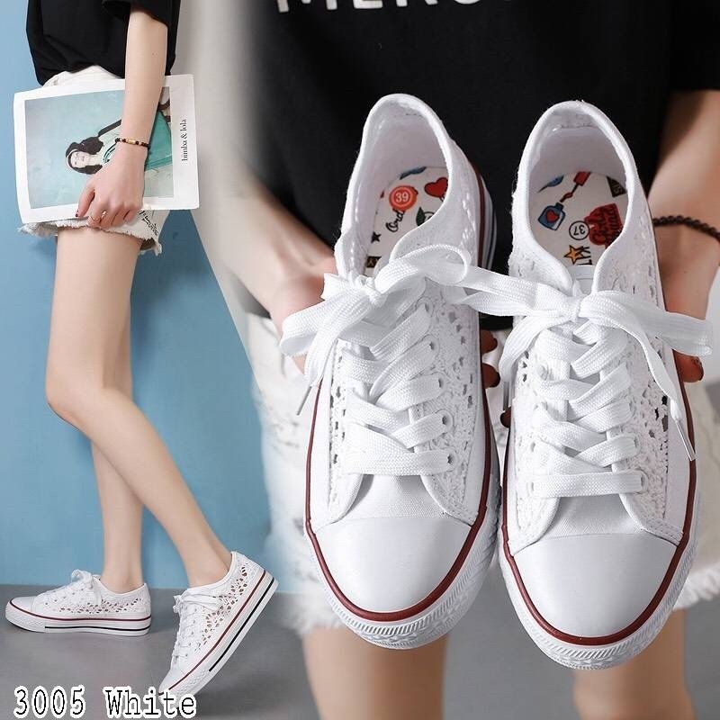 รองเท้าผ้าใบฉลุลายลูกไม้สไตล์Casual