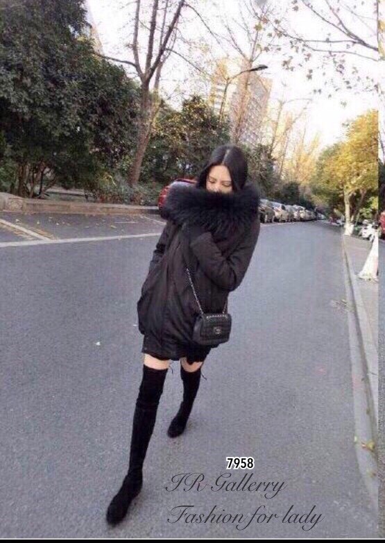 รองเท้าบูทยาวแต่งเชือกผูก