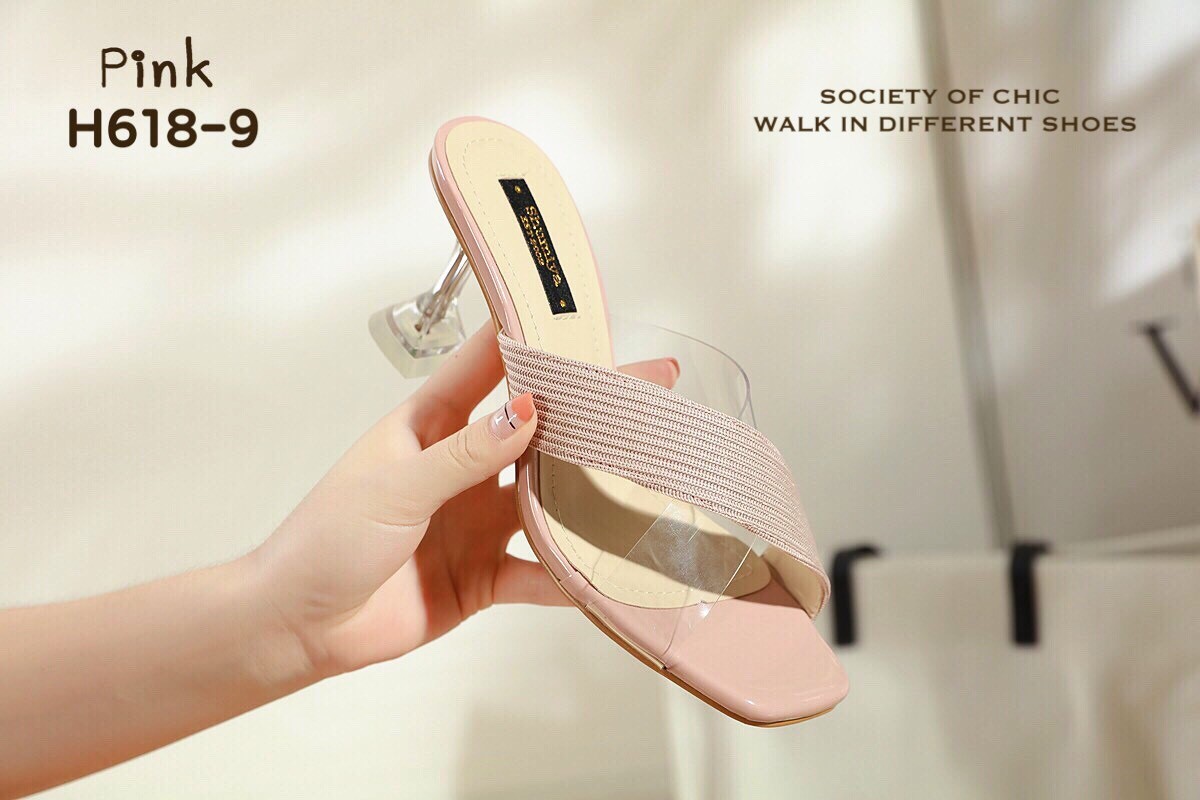 รองเท้าส้นเตี้ยแต่งส้นแจกันใส (สีเหลือง)