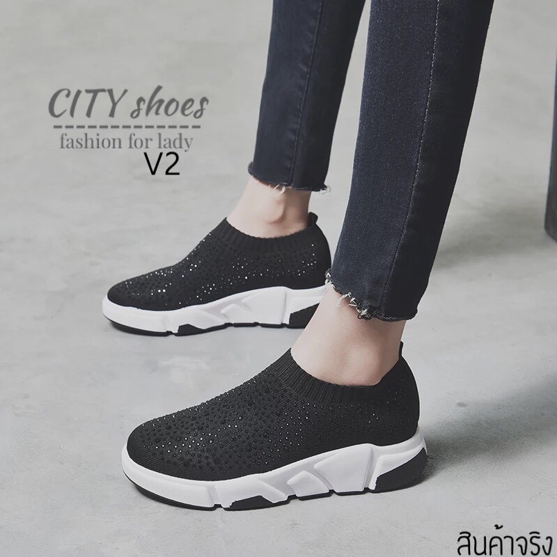 รองเท้าผ้าใบสวมแต่งคริสตัล