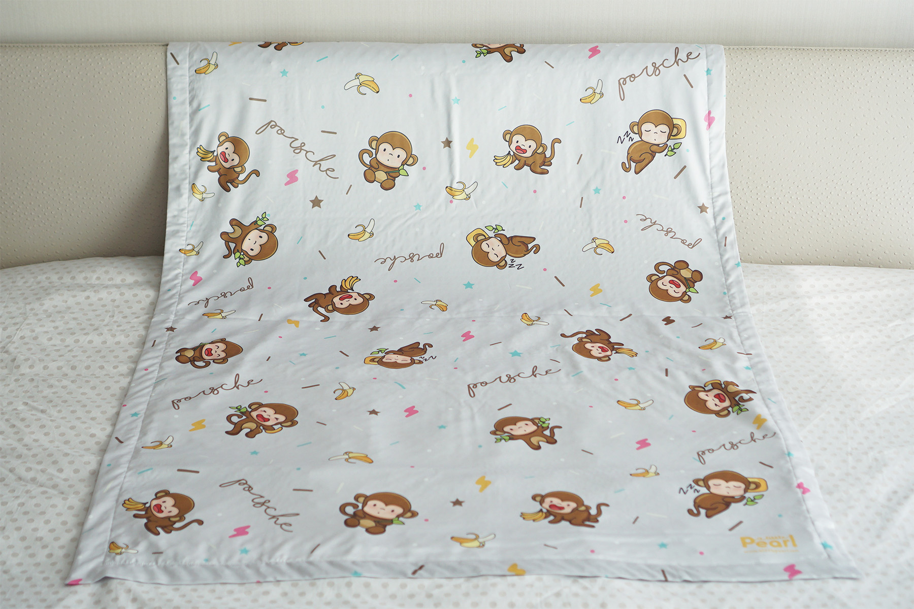 ผ้าห่ม ใส่ชื่อ Monkey Pattern - Grey