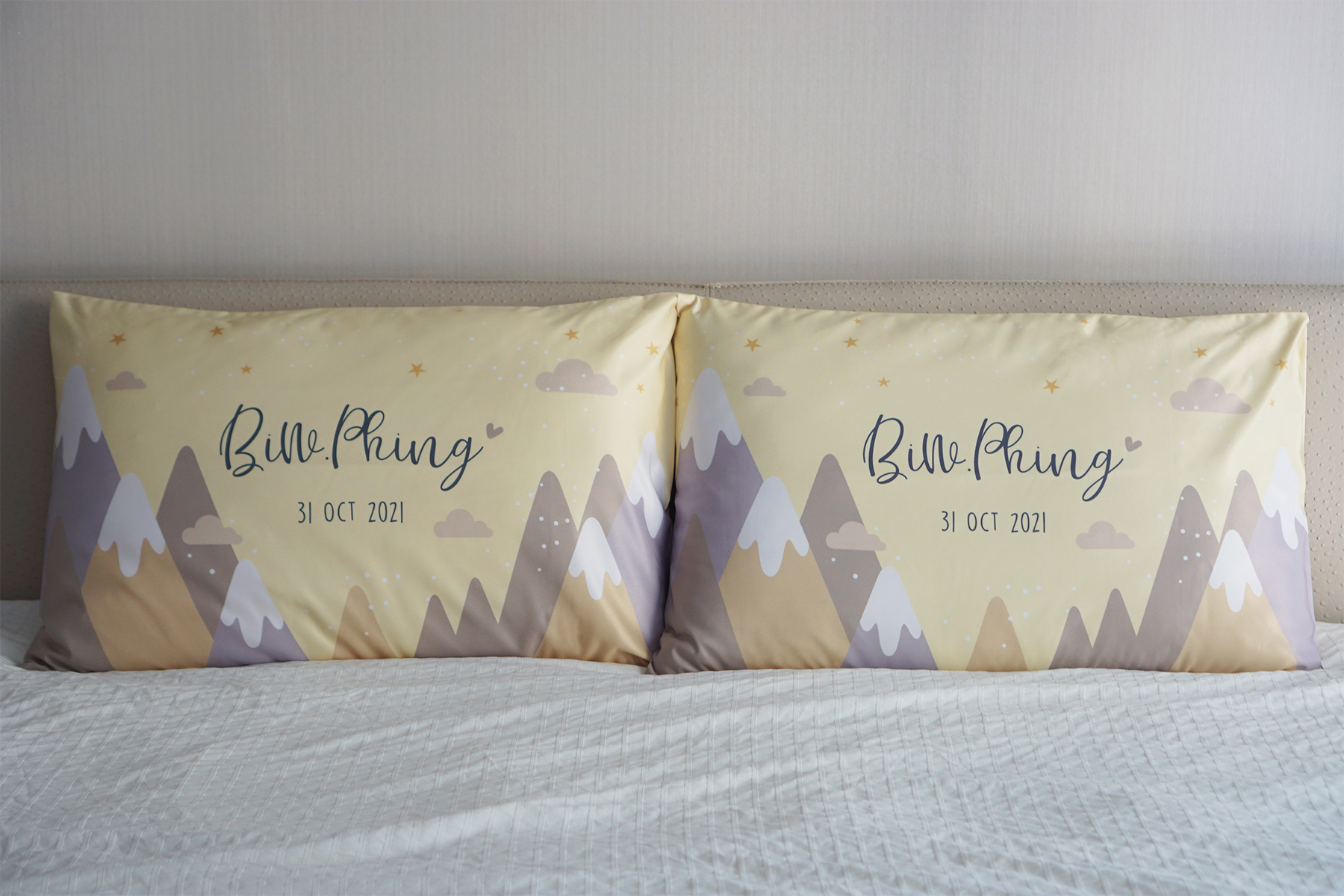 ปลอกหมอนหนุนคู่ พิมพ์ลายเต็มผืน Mountain - Yellow