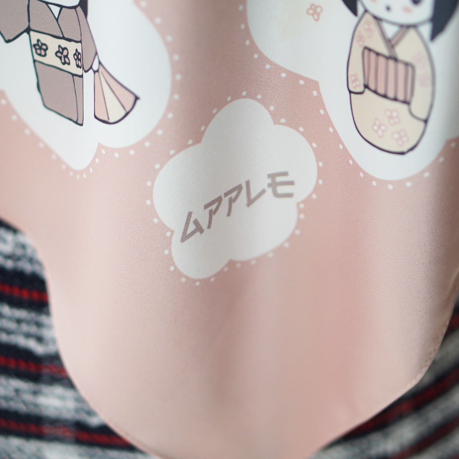 ผ้าพันคอสั่งทำใส่ชื่อ ลาย Japanese Dolls - Vintage Pink