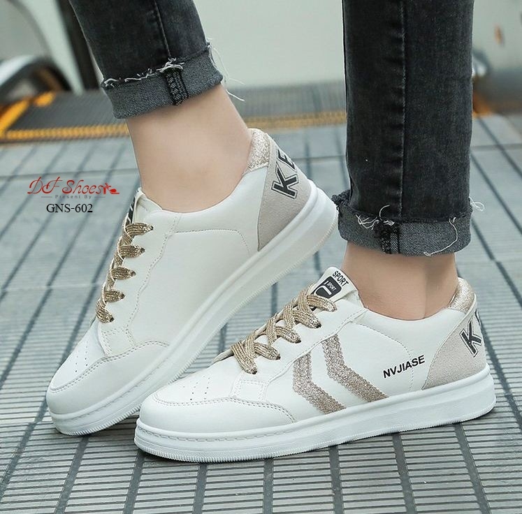 รองเท้าผ้าใบแต่งแถบกลิตเตอร์ (สีเทา)