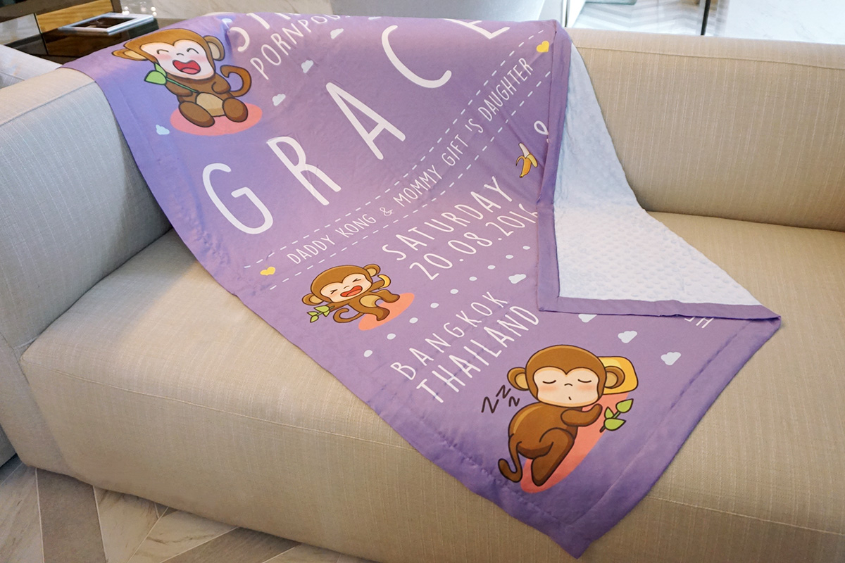 ผ้าห่ม ใส่ประวัติแรกเกิด ลายลิง สีม่วง ไซส์ใหญ่ 100x150cm