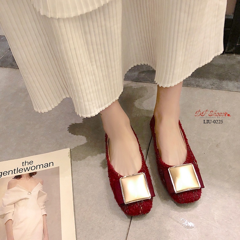 รองเท้าคัทชูส้นแบนแต่งอะไหล่ (สีแดง)