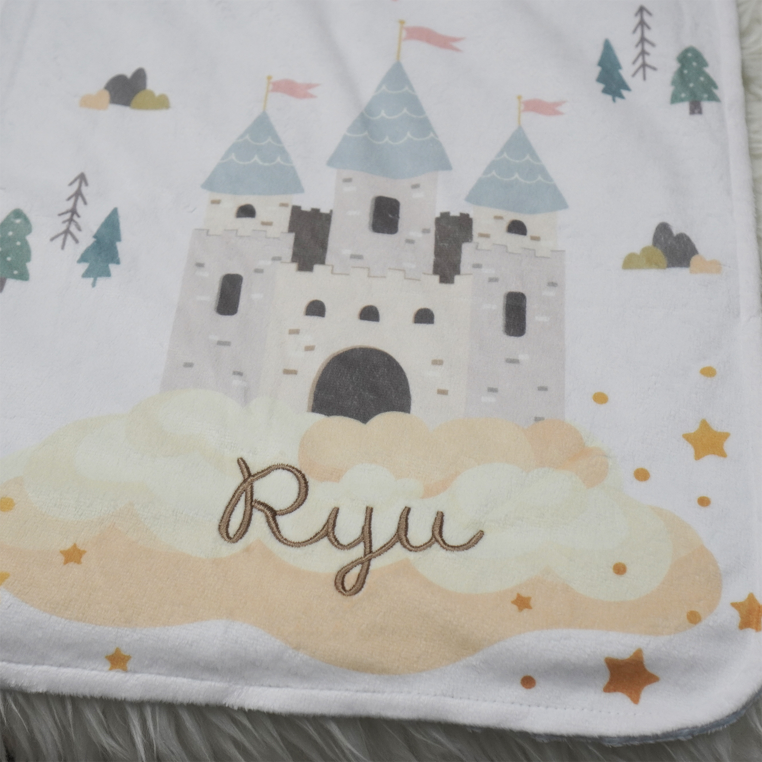 ผ้าห่ม Minky ลาย Dragon 75x100cm แบบปักชื่อ ด้านหลังสีฟ้า