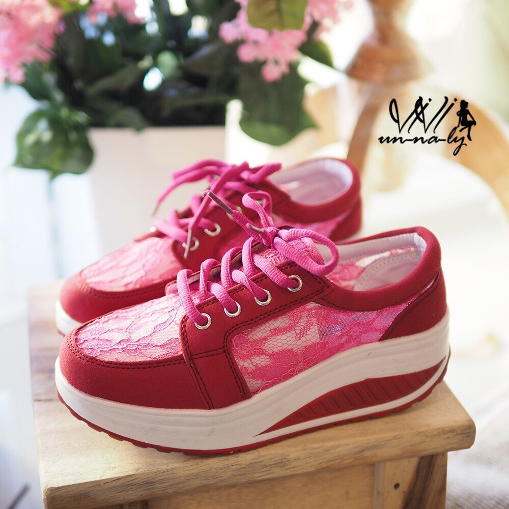 รองเท้าSport ลูกไม้เกาหลี (สีบานเย็น)