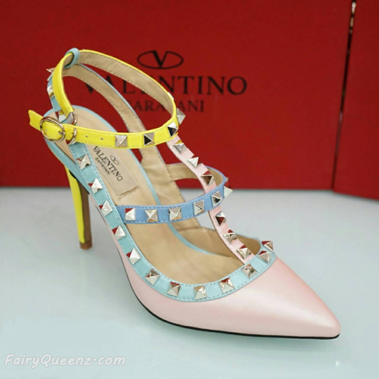 รองเท้า Valentino Heels 2015 (สีชมพู)