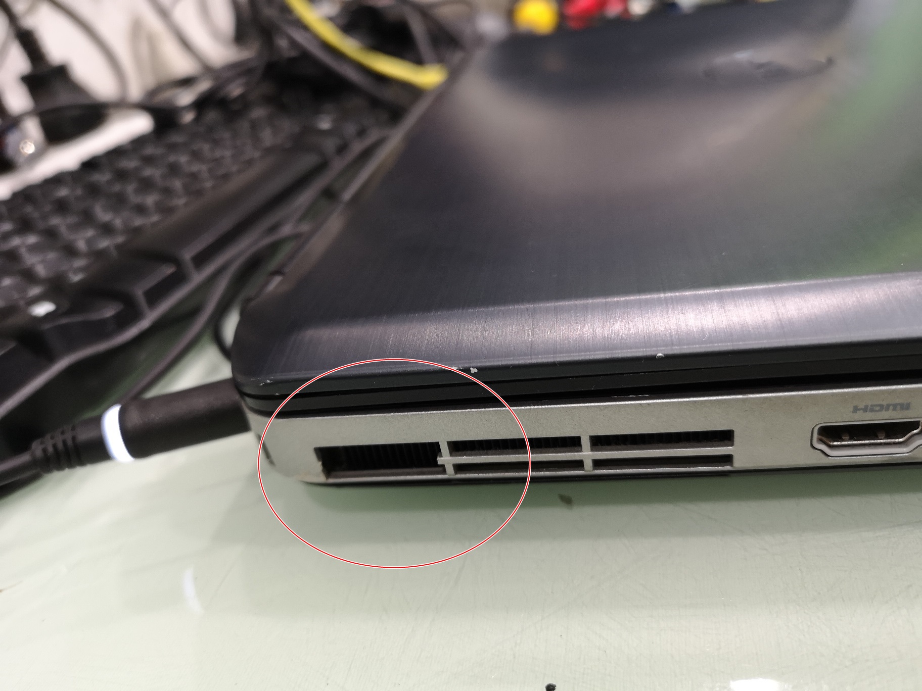 DELL LATITUDE E5430 มีตำหนิ