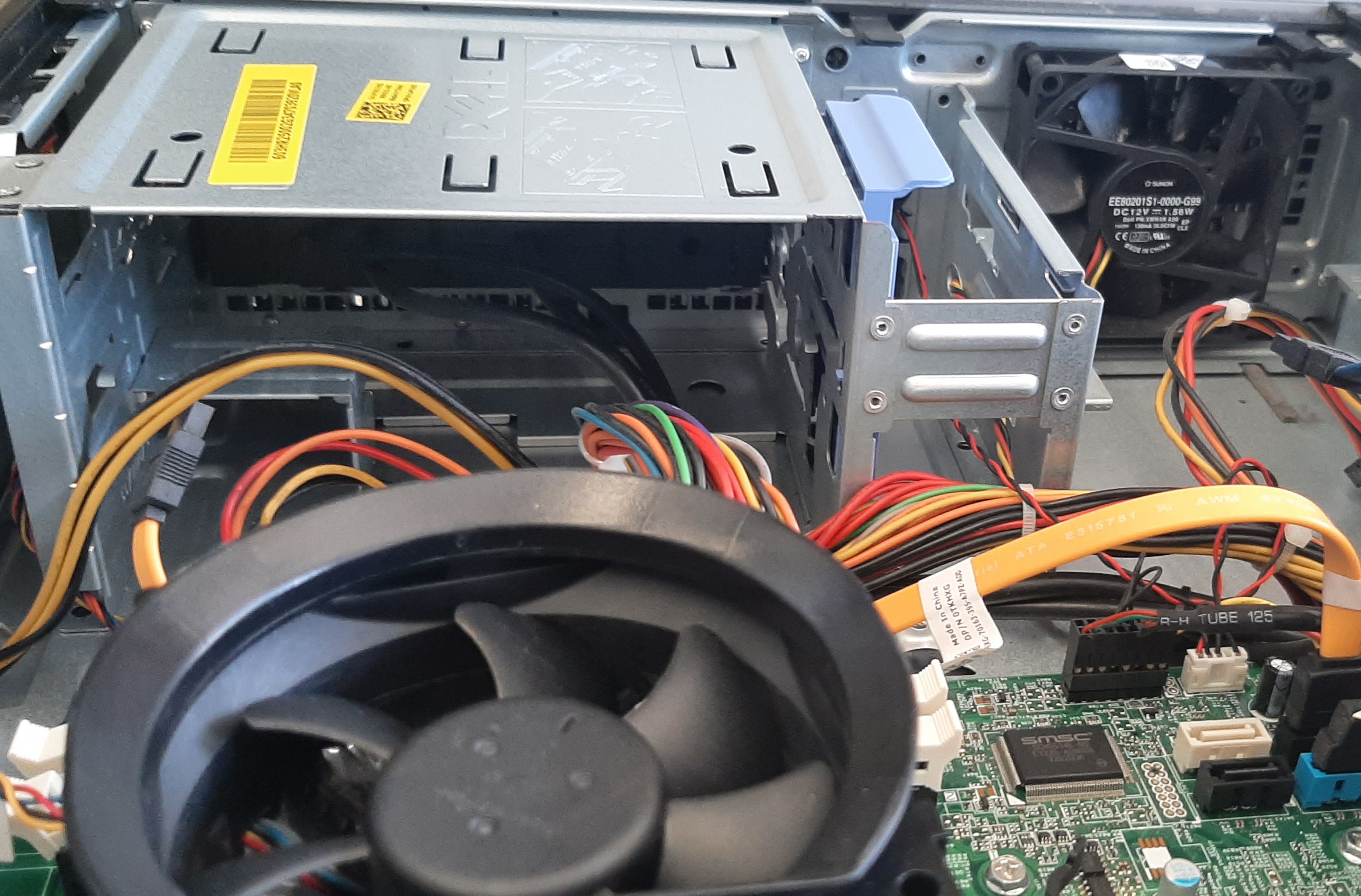 คอมพิวเตอร์ตั้งโต๊ะมือสอง Dell Optiplex 3010 DT (i3-3220 Ram4GB HDD1TB) สภาพดี ประกันร้าน 1 เดือน