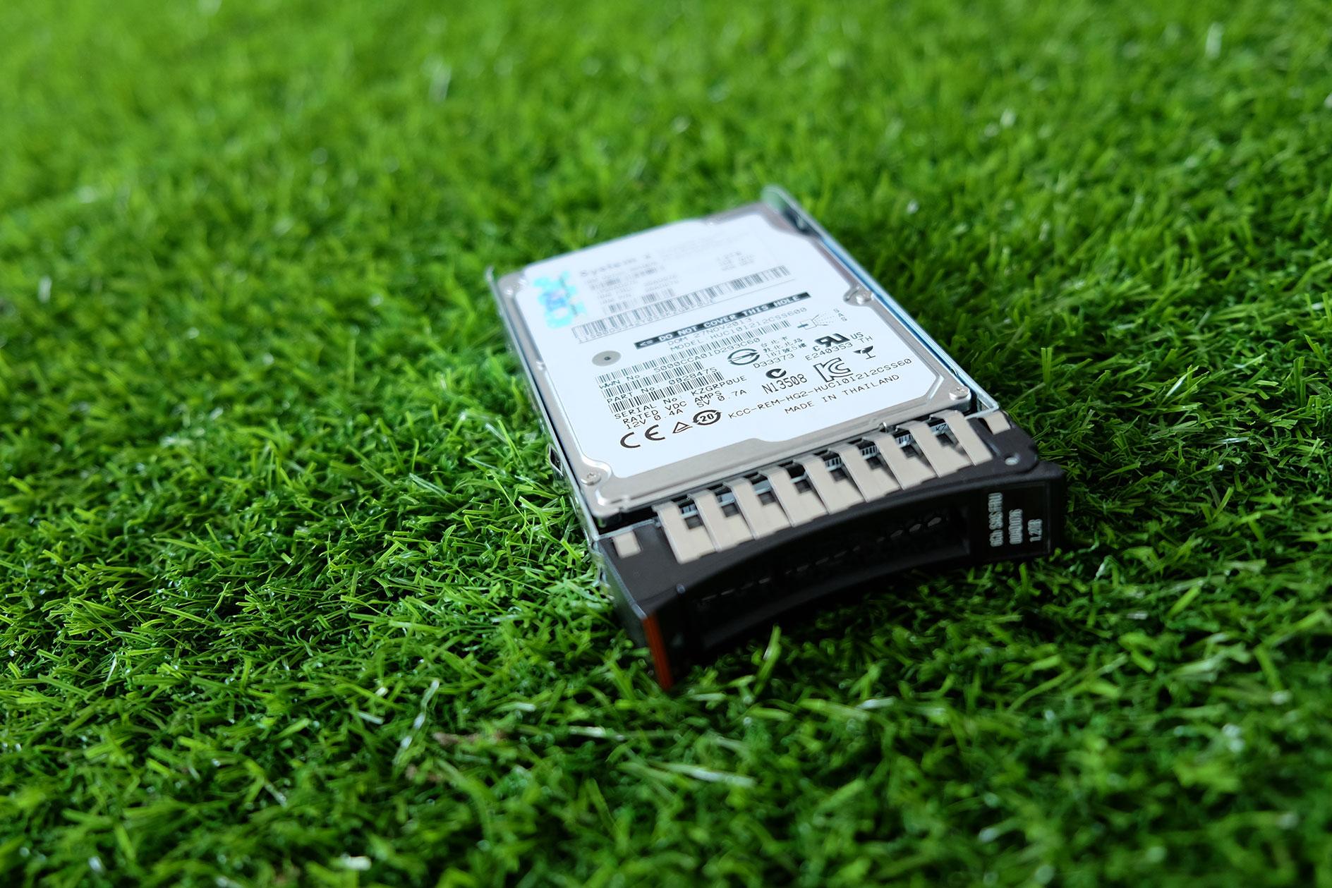 Harddisk ibm sas 300 GB สำหรับเครื่อง Server