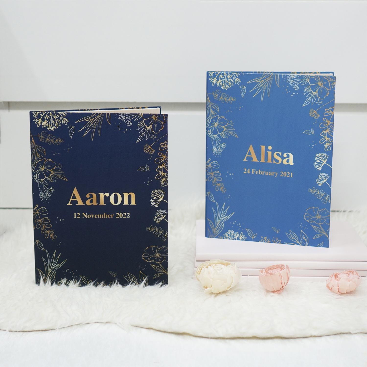 แฟ้มทะเบียนสมรส/สูติบัตร สั่งทำใส่ข้อความ ลาย Botanical - Dark Blue